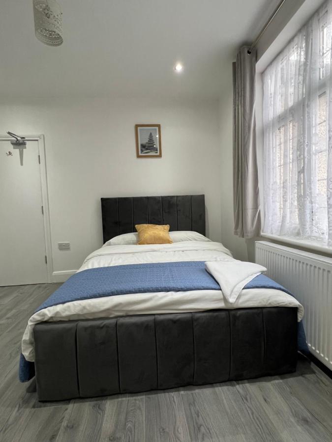 Starlet Property Wanstead Exterior photo