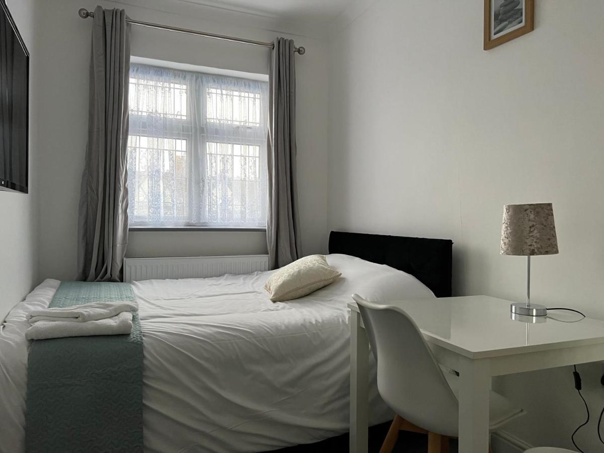 Starlet Property Wanstead Exterior photo