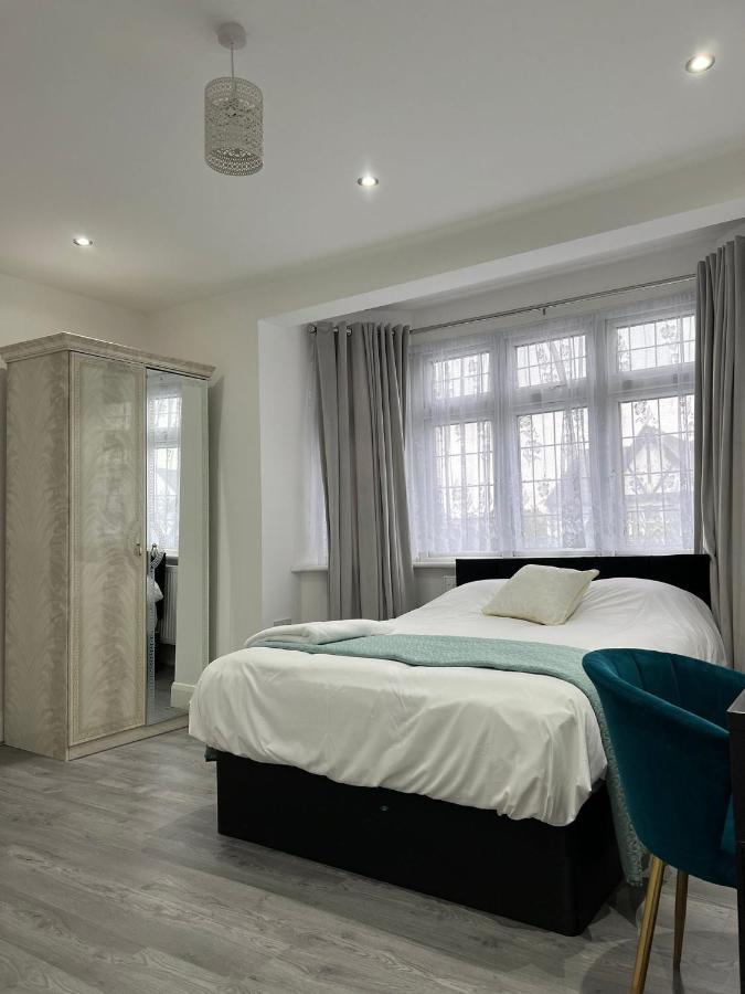 Starlet Property Wanstead Exterior photo