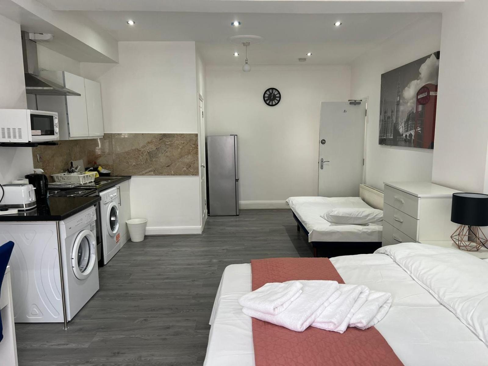 Starlet Property Wanstead Exterior photo
